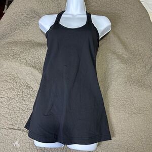 Lululemon black tank top size 6. A645